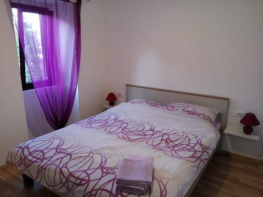 Apartments & Room Toni Valun